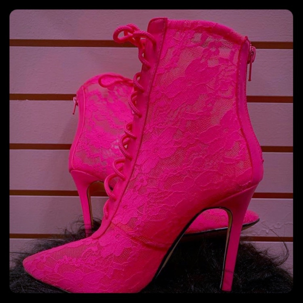 Lace booties